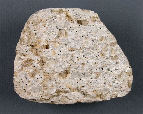  Pumice: Volkanik Kökenli Bir Hafiflik ve Yalıtım Üstadı mı?